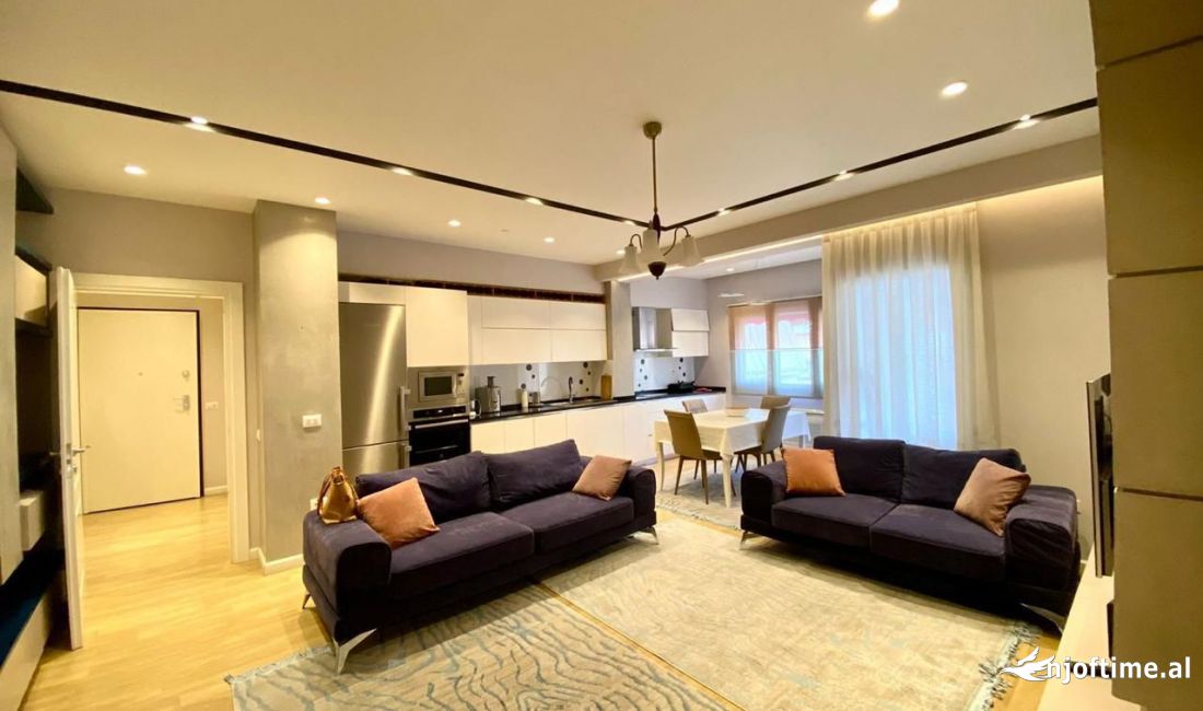 Shtepi me qera Apartament ne Tirane, 2+1, Mobilimi E mobiluar, Pagesa 750  Euro.