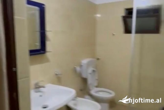 Shtepi me qera 2+1 ne Tirane - 800 Euro