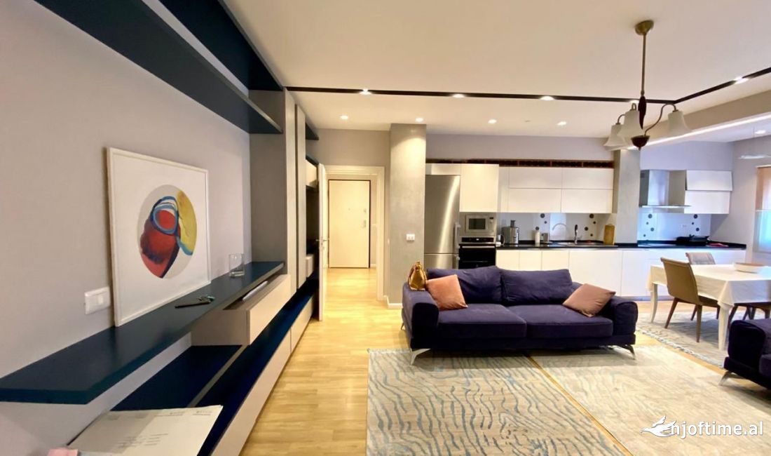 Shtepi me qera Apartament ne Tirane, 2+1, Mobilimi E mobiluar, Pagesa 750  Euro.