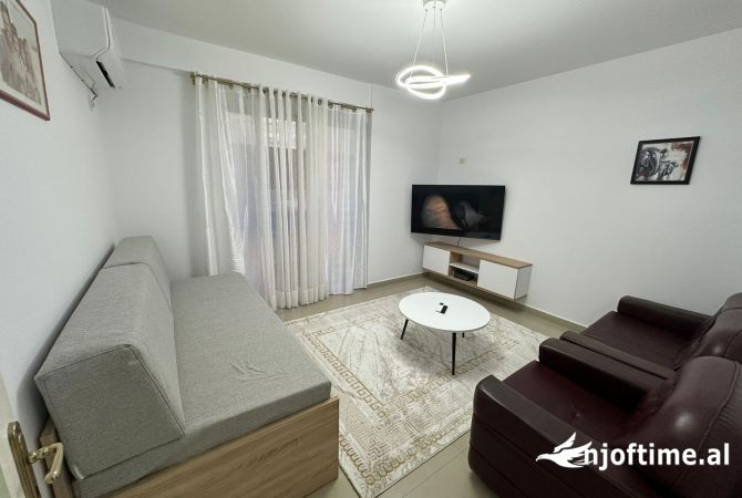 Shtepi me qera 1+1 ne Tirane - 450 Euro