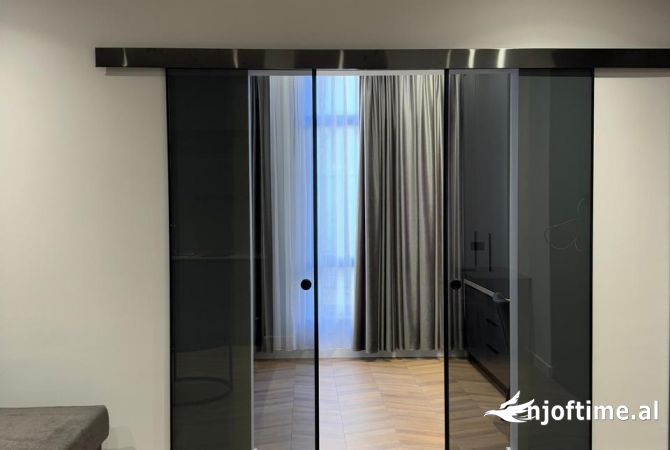 Shtepi me qera Apartament ne Tirane, 1+1, Mobilimi E mobiluar, Pagesa 600  Euro.