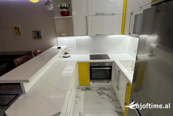 Shtepi me qera Apartament ne Tirane, 2+1, Mobilimi E mobiluar, Pagesa 1,200  Euro.