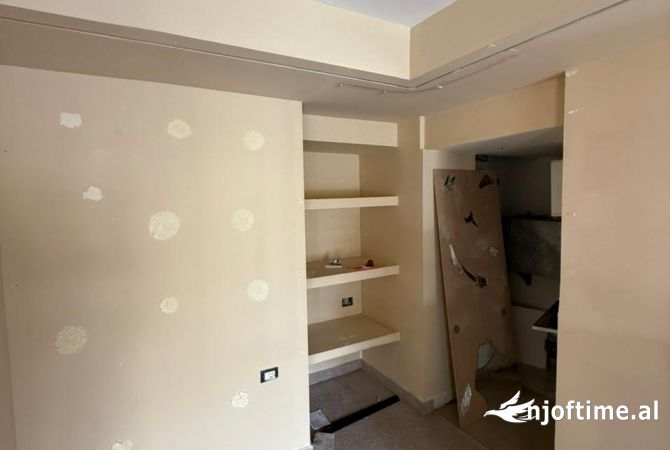 Ambient biznesi ne shitje 1+1 ne Tirane - 755,000 Euro
