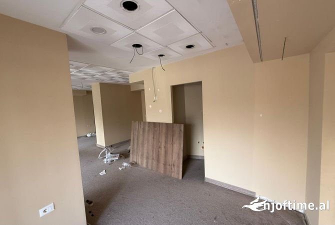 Ambient biznesi ne shitje 1+1 ne Tirane - 755,000 Euro