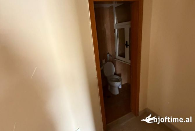 📢Shitet Ambient Biznesi tek Shallvaret me Sip:100 m2🔑