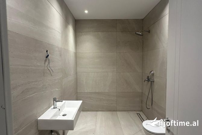 Apartment for sale in Tirana 1+1, Emty