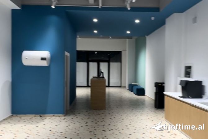 Ambient biznesi me qera 1+1 ne Tirane - 2,000 Euro