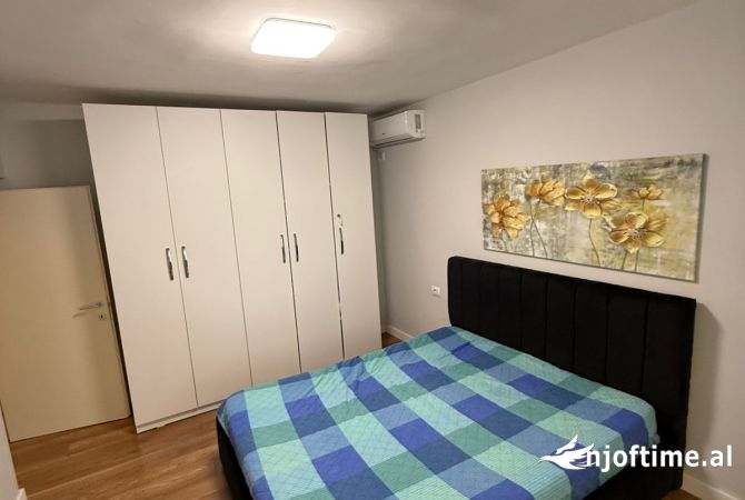 Shtepi me qera Apartament ne Tirane, 1+1, Mobilimi E mobiluar, Pagesa 600  Euro.