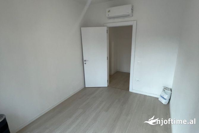 Shtepi me qera 2+1 ne Tirane - 700 Euro