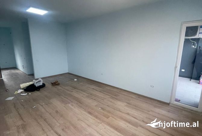Shtepi ne shitje 2+1 ne Tirane - 260,000 Euro