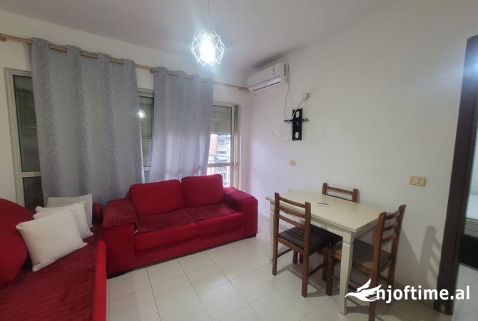 Shtepi me qera 1+1 ne Tirane - 450 Euro