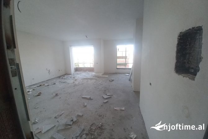 Shtepi ne shitje 1+1 ne Tirane - 106,600 Euro
