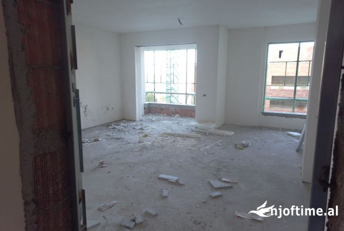 Shtepi ne shitje 1+1 ne Tirane - 106,600 Euro