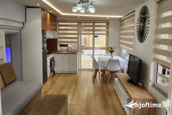 Shtepi me qera 2+1 ne Tirane - 450 Euro