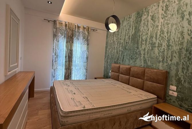 Shtepi me qera Apartament ne Tirane, 1+1, Mobilimi E mobiluar, Pagesa 750  Euro.