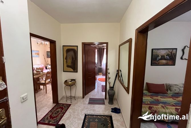 Shtepi ne shitje Apartament ne Tirane, 2+1, Mobilimi Bosh, pa mobiluar, Pagesa 218,400  Euro.