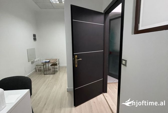 Ambient biznesi ne shitje 1+1 ne Tirane - 90,000 Euro