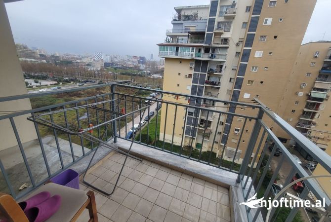 Shtepi me qera Apartament ne Tirane, 1+1, Mobilimi E mobiluar, Pagesa 400  Euro.