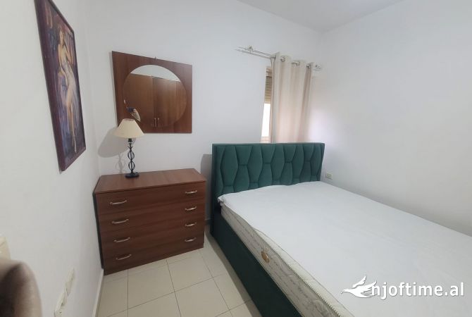 Shtepi me qera Apartament ne Tirane, 1+1, Mobilimi E mobiluar, Pagesa 430  Euro.