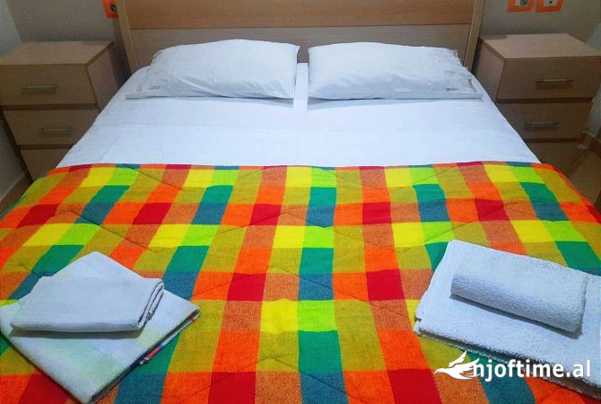 Shtepi me qera Shtepi Private ne Tirane, 3+1, Mobilimi E mobiluar, Pagesa 1,200  Euro.