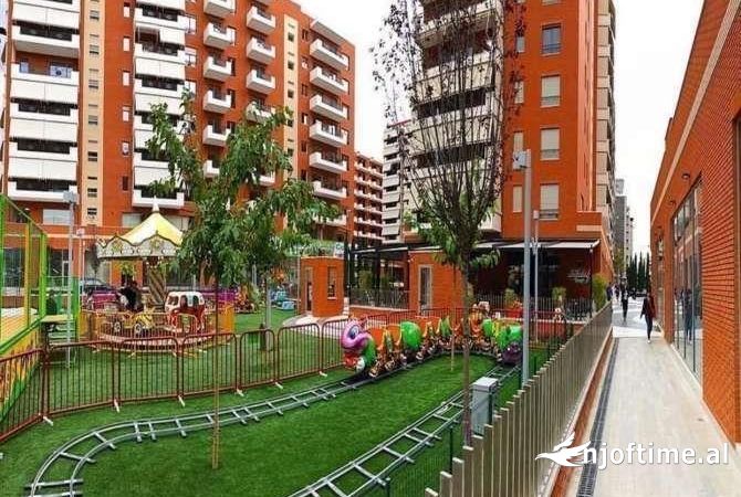 Shtepi me qera 2+1 ne Tirane - 1,100 Euro