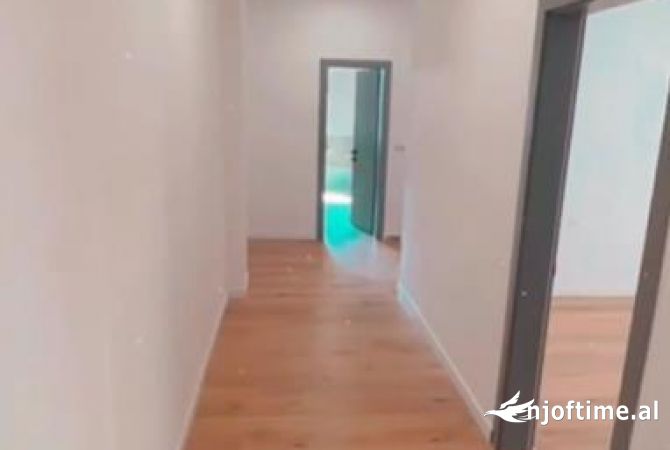 📣Jepet Apartament 2+1 me Qira Per Zyra te Rr.Brigada VIII ne Bllok🔑