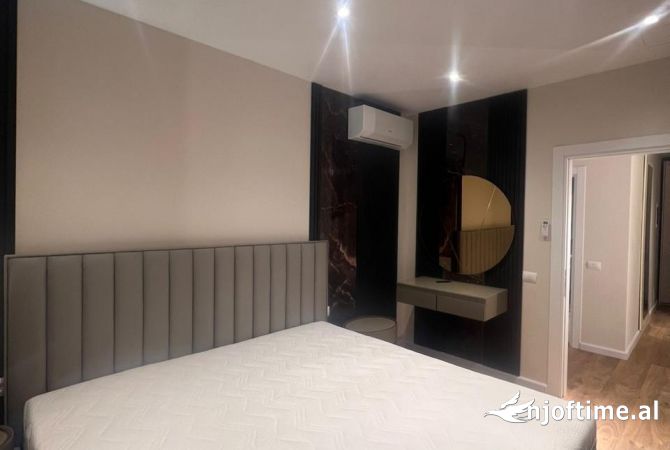 Shtepi me qera Apartament ne Tirane, 2+1, Mobilimi E mobiluar, Pagesa 1,200  Euro.