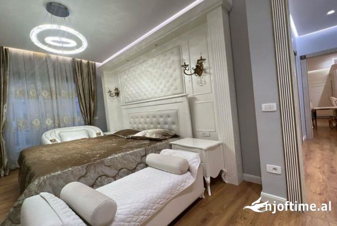 Shtepi me qera 3+1 ne Tirane - 1,600 Euro