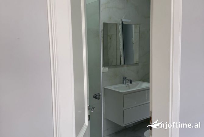 📣Jepet Apartament 3+1 me Qira per Zyre tek Aleati te Oxhaku🔑