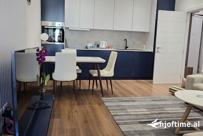Shtepi me qera Apartament ne Tirane, 1+1, Mobilimi E mobiluar, Pagesa 900  Euro.