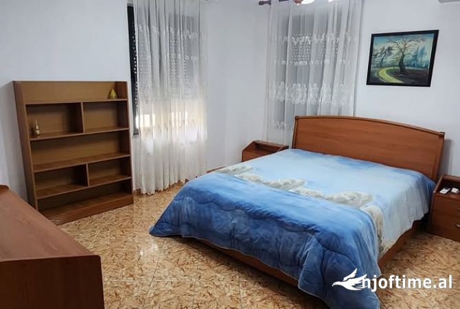 Shtepi me qera 2+1 ne Tirane - 500 Euro