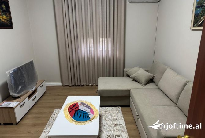 Shtepi me qera 1+1 ne Tirane - 550 Euro