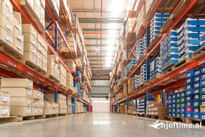 Ambient biznesi me qera 4+1 ne Tirane - 800 Euro