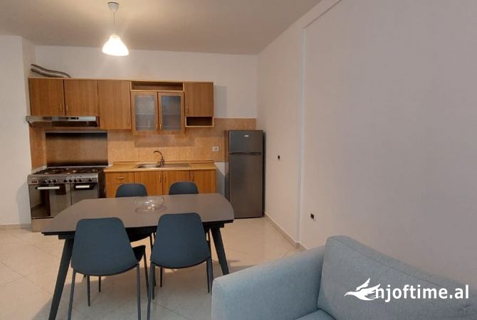 Shtepi me qera 1+1 ne Tirane - 500 Euro