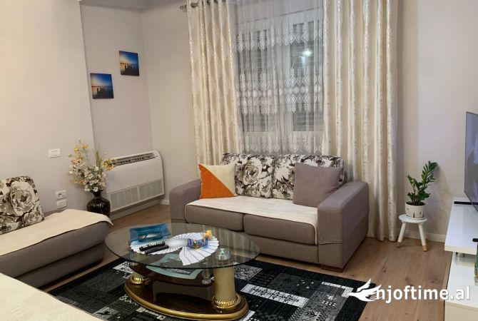 Shtepi me qera 3+1 ne Tirane - 700 Euro