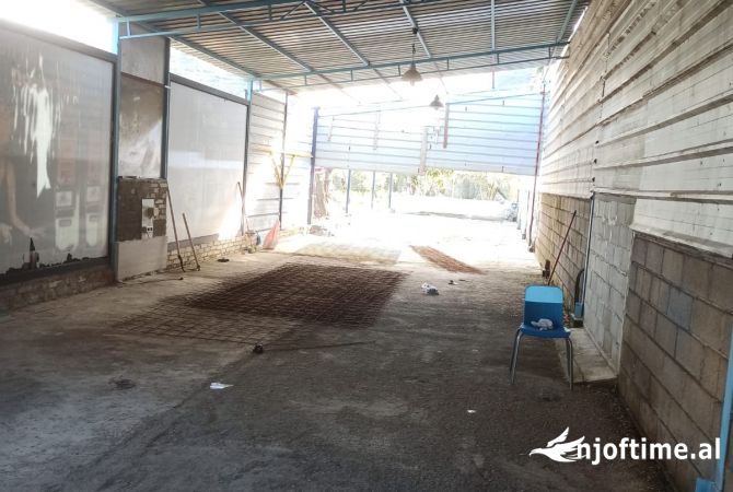 Ambient biznesi me qera 4+1 ne Tirane - 800 Euro