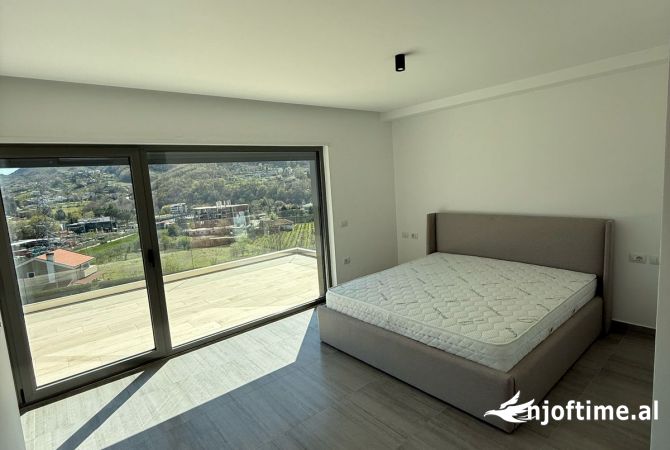 Shtepi me qera 3+1 ne Tirane - 2,000 Euro