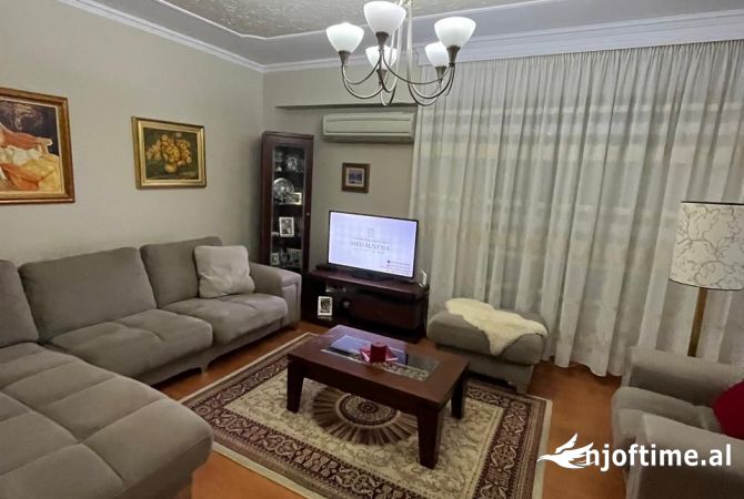 Shtepi me qera 2+1 ne Tirane - 800 Euro