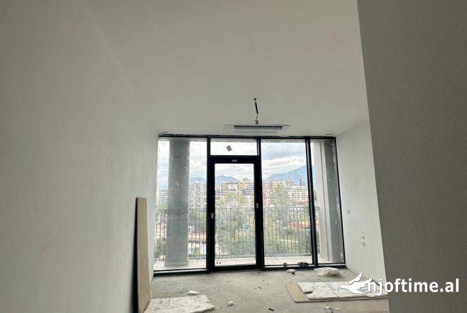 Apartment for sale in Tirana 3+1, Emty