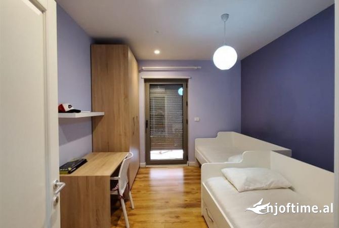 Shtepi me qera Apartament ne Tirane, 2+1, Mobilimi E mobiluar, Pagesa 1,150  Euro.