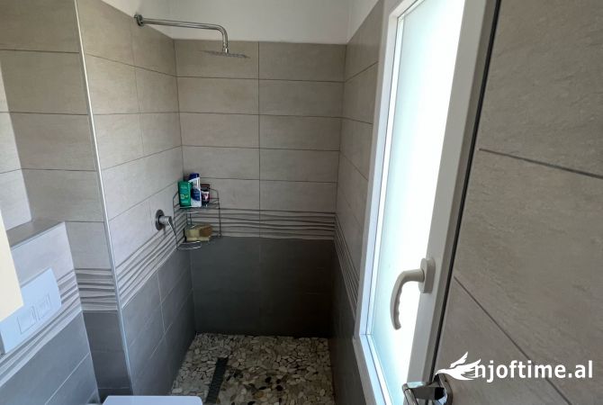Shtepi me qera Apartament ne Tirane, 1+1, Mobilimi E mobiluar, Pagesa 650  Euro.