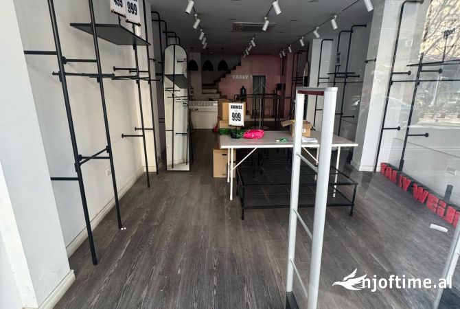 📣Jepet me qira dyqan te rruga Myslym Shyri; 160 m2🔑