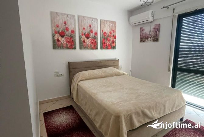 Shtepi me qera 2+1 ne Tirane - 600 Euro