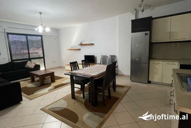 Shtepi me qera 2+1 ne Tirane - 600 Euro