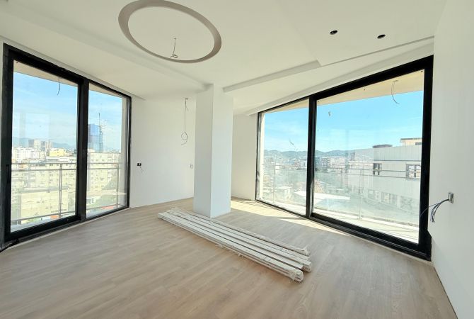 Shtepi ne shitje Apartament ne Tirane, 3+1, Mobilimi Bosh, pa mobiluar, Pagesa 320,000  Euro.