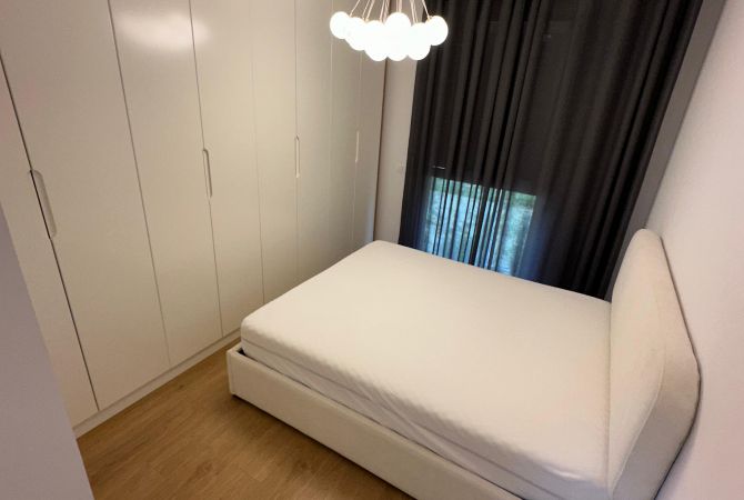 Shtepi ne shitje Apartament ne Tirane, 2+1, Mobilimi E mobiluar, Pagesa 185,000  Euro.