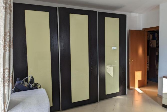 Shtepi me qera Apartament ne Tirane, 2+1, Mobilimi E mobiluar, Pagesa 550  Euro.