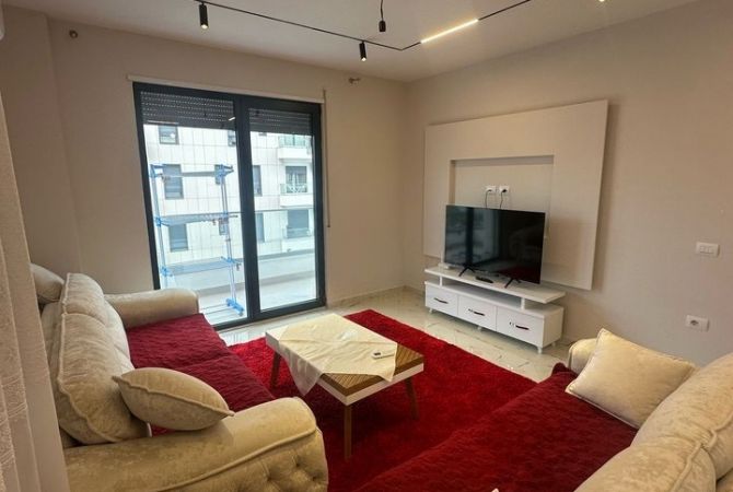 Shtepi me qera 2+1 ne Tirane - 700 Euro