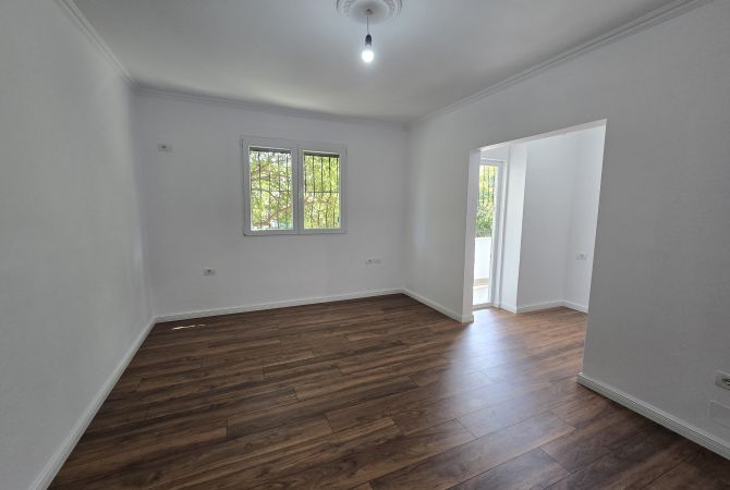 Shtepi ne shitje 1+1 ne Tirane - 122,000 Euro