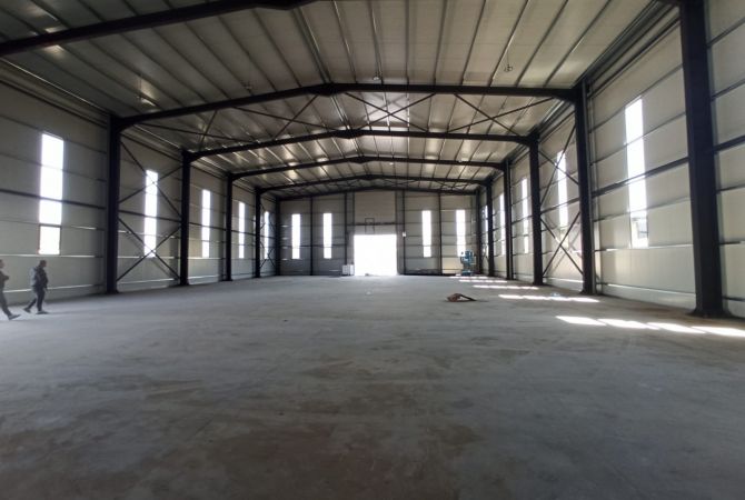 Ambient biznesi me qera 4+1 ne Tirane - 5,000 Euro